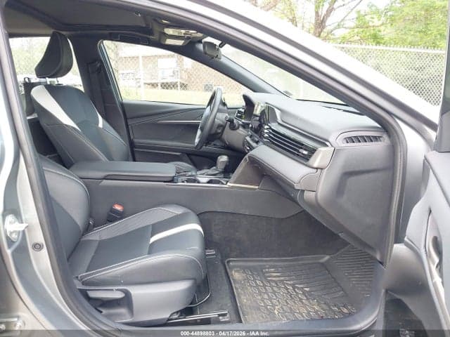 2025 TOYOTA CAMRY SE 5