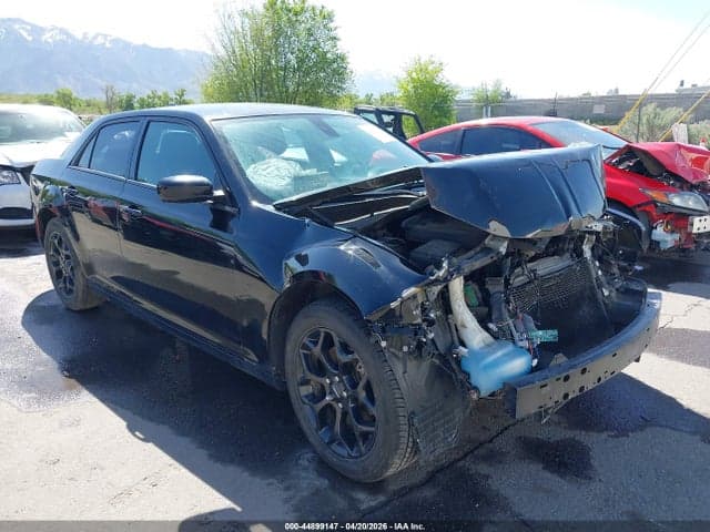 2019 CHRYSLER 300 TOURING AWD 1