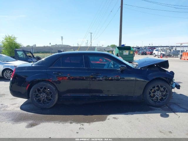 2019 CHRYSLER 300 TOURING AWD 13