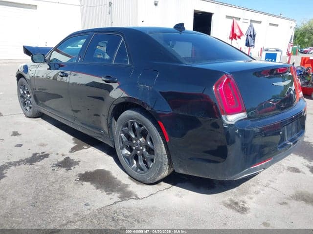 2019 CHRYSLER 300 TOURING AWD 3