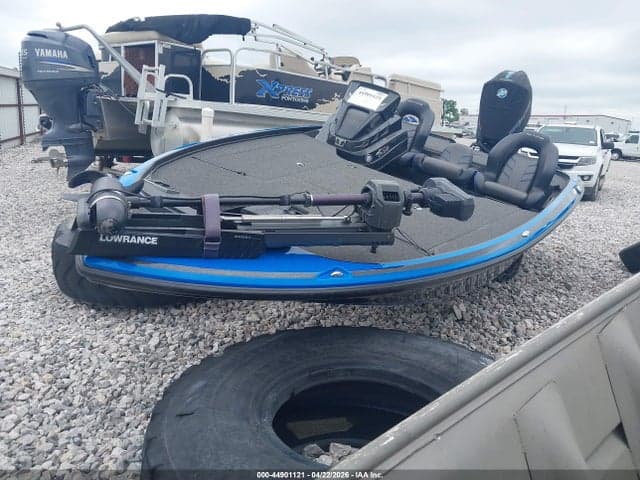 2023 TRACKER NITRO Z18 2