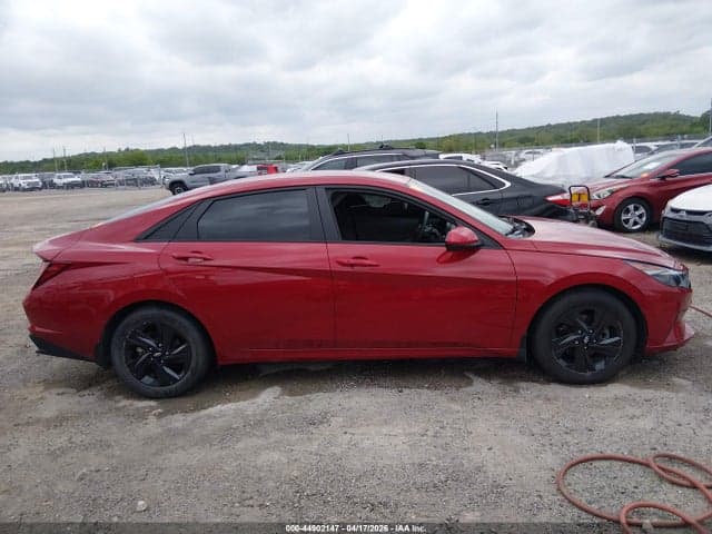 2022 HYUNDAI ELANTRA SEL 13