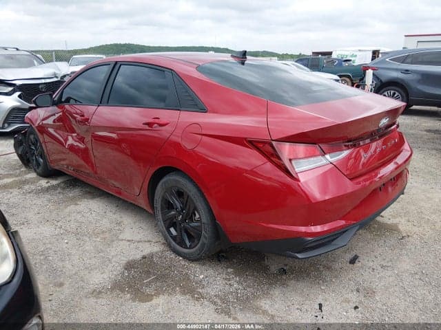 2022 HYUNDAI ELANTRA SEL 3