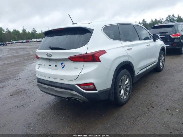 2020 HYUNDAI SANTA FE SE 4