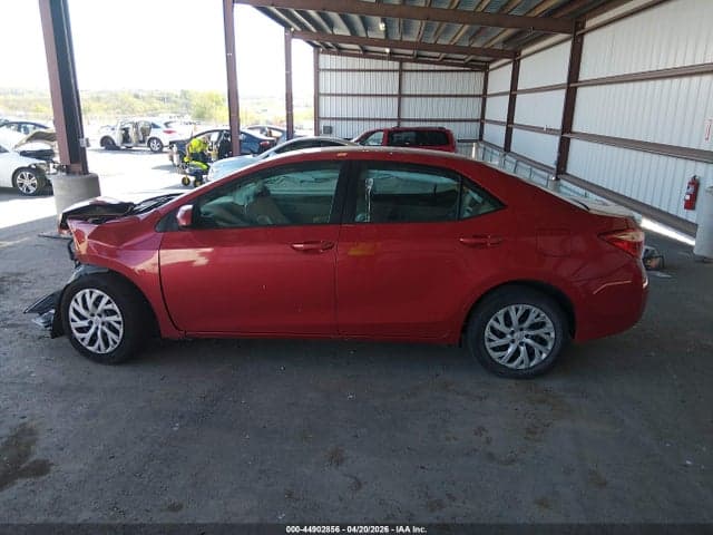 2018 TOYOTA COROLLA LE 14