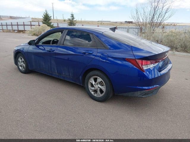 2021 HYUNDAI ELANTRA SE 3
