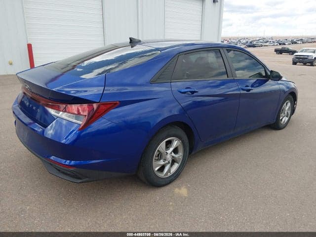 2021 HYUNDAI ELANTRA SE 4