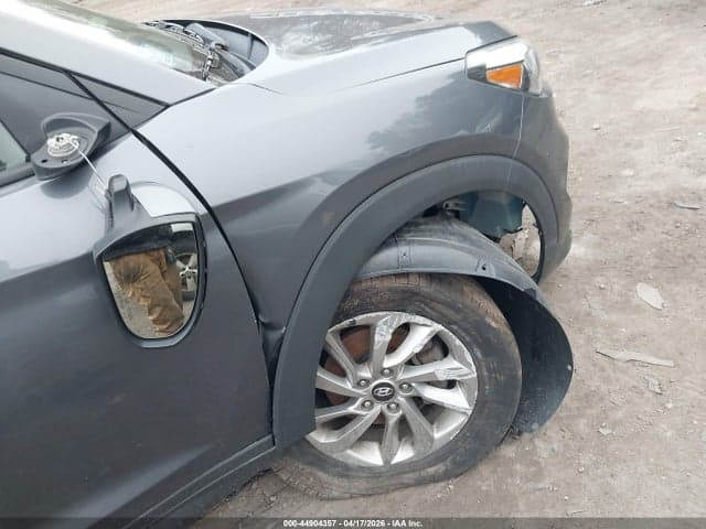 2018 HYUNDAI TUCSON SE 6