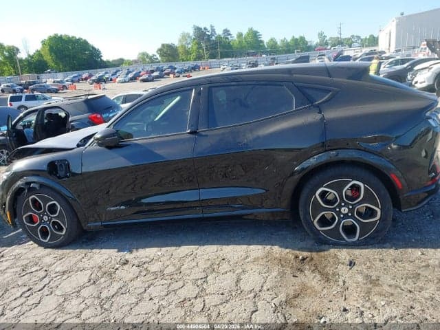 2022 FORD MUSTANG MACH-E GT 14