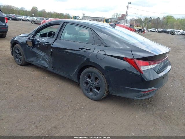 2021 HYUNDAI ELANTRA SEL 3