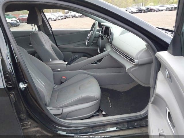 2021 HYUNDAI ELANTRA SEL 5