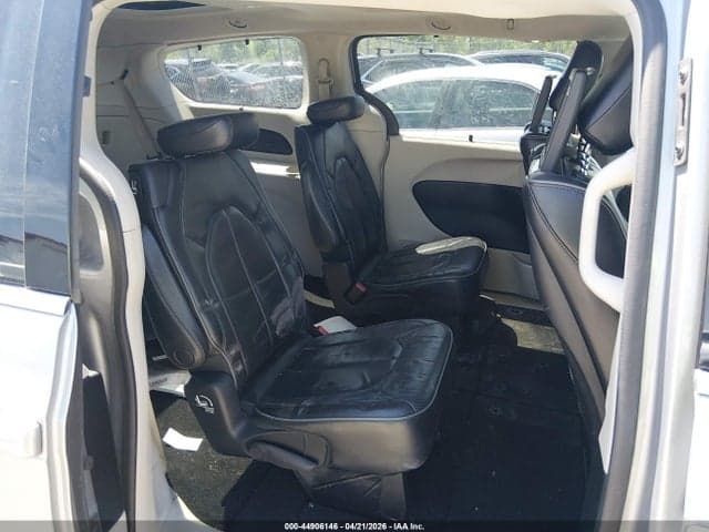 2018 CHRYSLER PACIFICA LIMITED 8