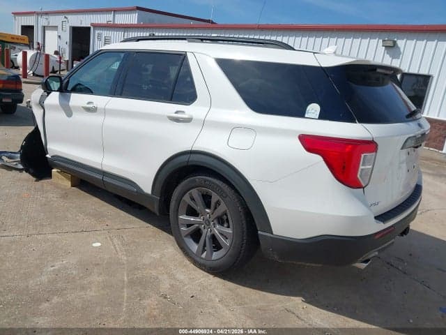 2023 FORD EXPLORER XLT 3