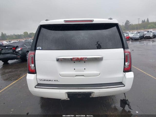 2018 GMC YUKON XL DENALI 16