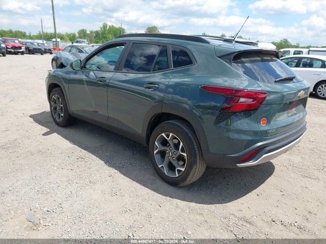 2025 CHEVROLET TRAX FWD LT 3