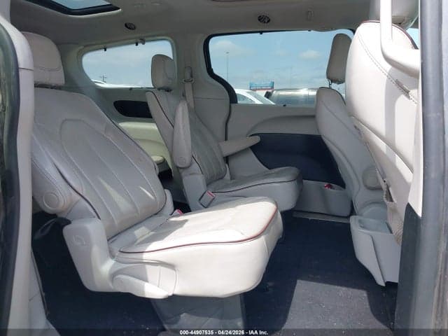 2020 CHRYSLER PACIFICA LIMITED 8