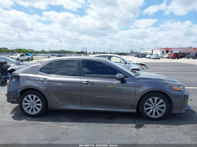2020 TOYOTA CAMRY LE 13