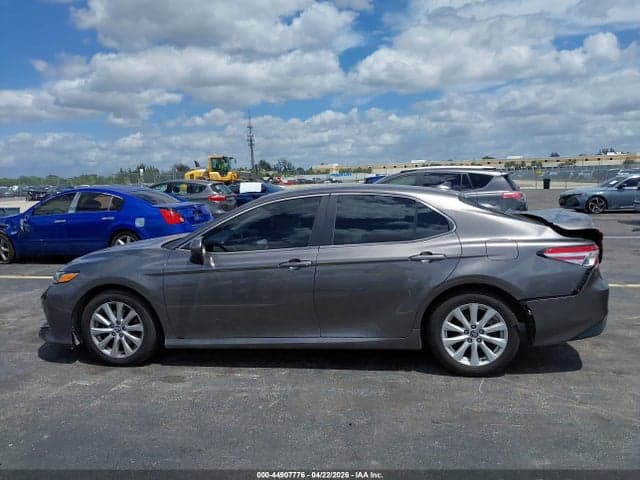 2020 TOYOTA CAMRY LE 14