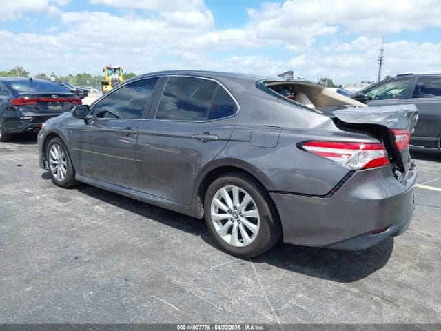 2020 TOYOTA CAMRY LE 3