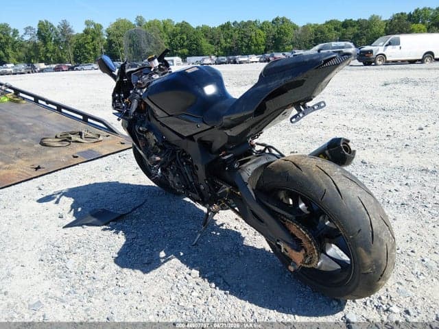 2025 YAMAHA YZF1000 3