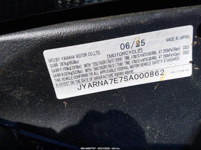2025 YAMAHA YZF1000 10