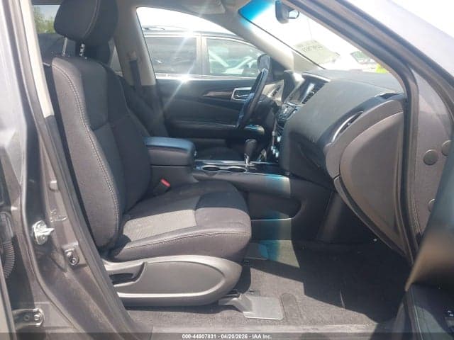 2019 NISSAN PATHFINDER SV 5
