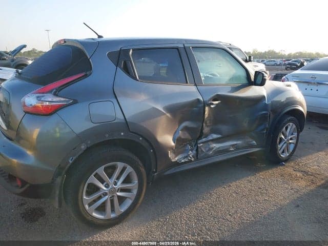 2017 NISSAN JUKE S 6