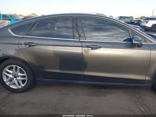 2016 FORD FUSION SE 13