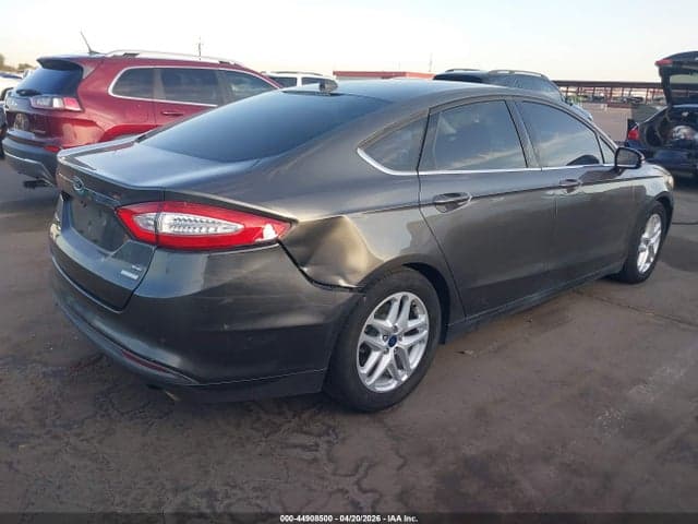 2016 FORD FUSION SE 4