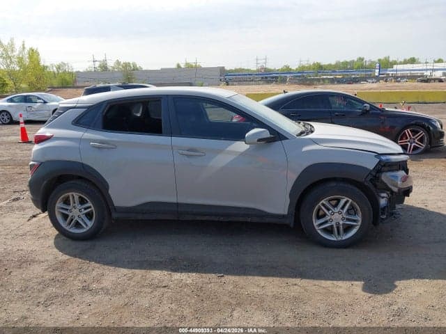 2022 HYUNDAI KONA SE 13