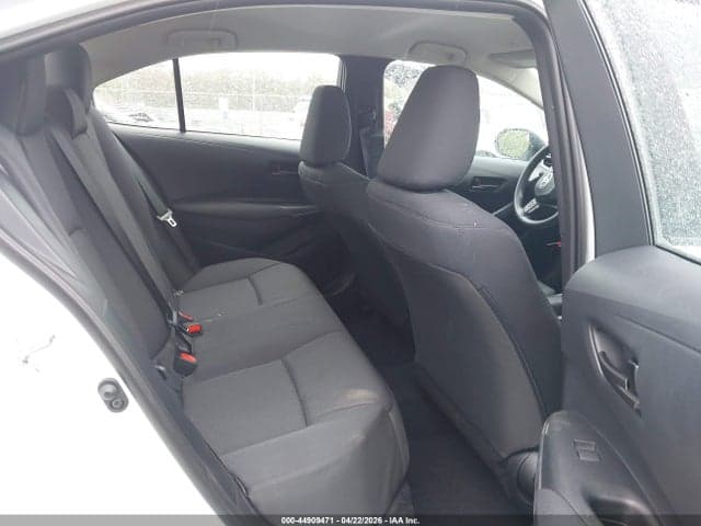 2026 TOYOTA COROLLA LE 8