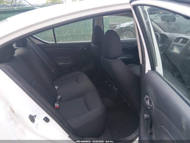 2019 NISSAN VERSA 1.6 S 8