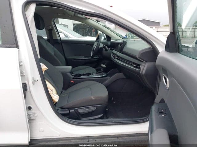 2025 KIA K4 LX 5