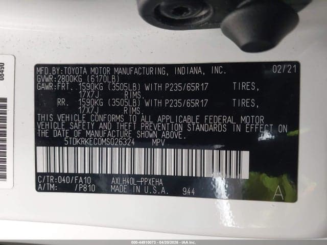 2021 TOYOTA SIENNA LE 9