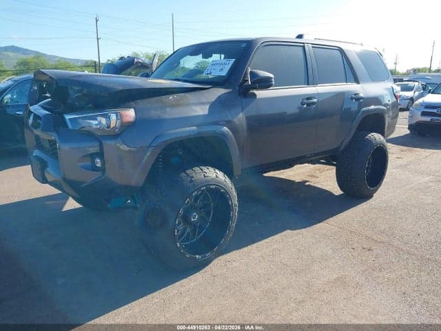 2021 TOYOTA 4RUNNER SR5 2