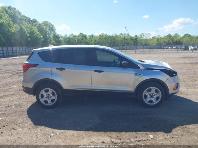 2019 FORD ESCAPE S 13