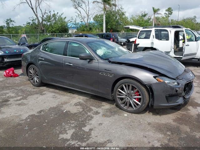 2023 MASERATI QUATTROPORTE MODENA Q4
