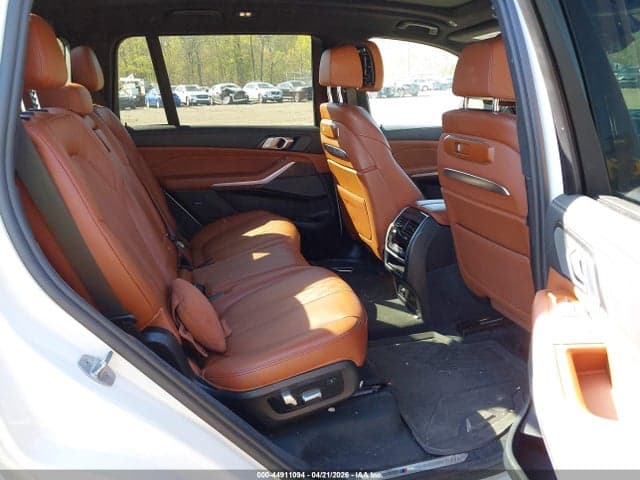 2024 BMW X7 XDRIVE40I 8