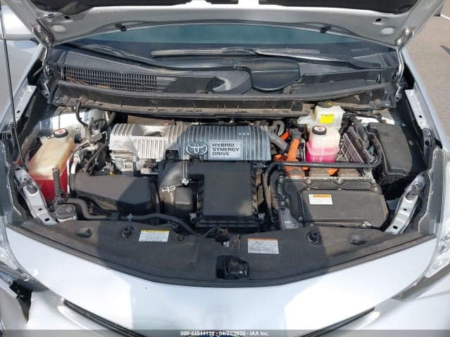 2017 TOYOTA PRIUS V FIVE/FOUR/THREE/TWO 10