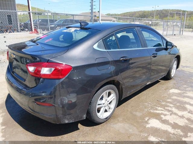 2017 CHEVROLET CRUZE LT AUTO 4
