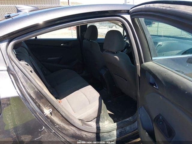 2017 CHEVROLET CRUZE LT AUTO 8