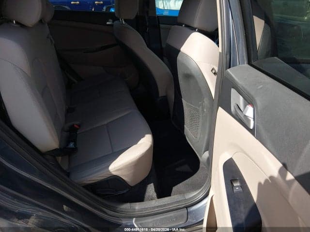 2019 HYUNDAI TUCSON SE 8