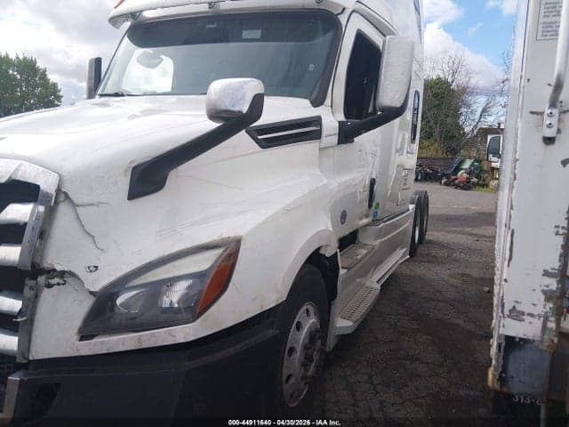 2020 FREIGHTLINER NEW CASCADIA 126 2