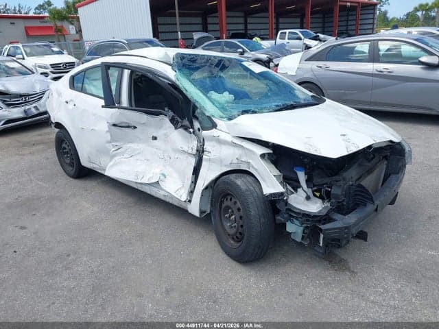 2017 KIA FORTE LX 1