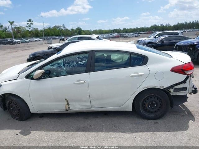 2017 KIA FORTE LX 13