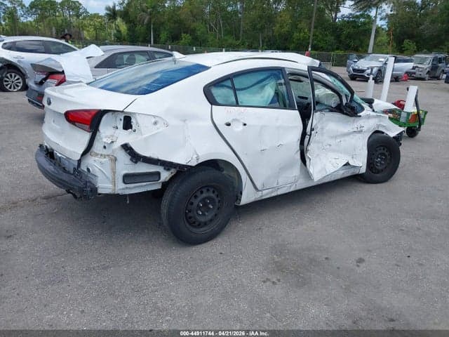 2017 KIA FORTE LX 4