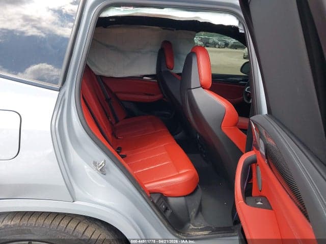 2022 BMW X3 M 8