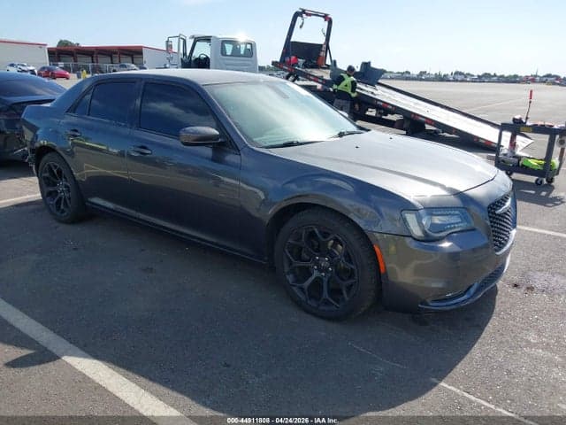 2019 CHRYSLER 300 300S 1