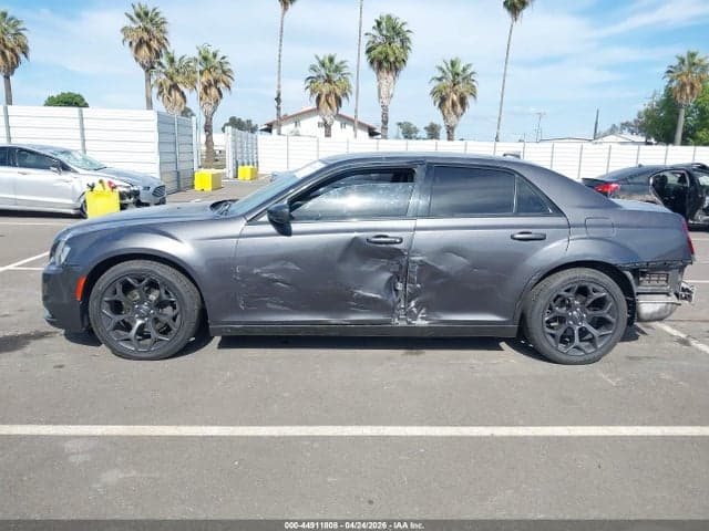 2019 CHRYSLER 300 300S 14