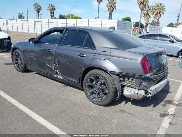 2019 CHRYSLER 300 300S 3